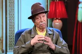 فیلم/ چقدر شیرین و جذابه نشستن پای صحبتهای علی نصیریان: خیلی خانواده فقیری بودیم و امکانات خریدن کتاب هم نداشتم!