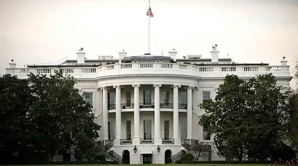 جولان کرونا در کاخ سفید / 130 محافظان ترامپ قرنطینه شدند