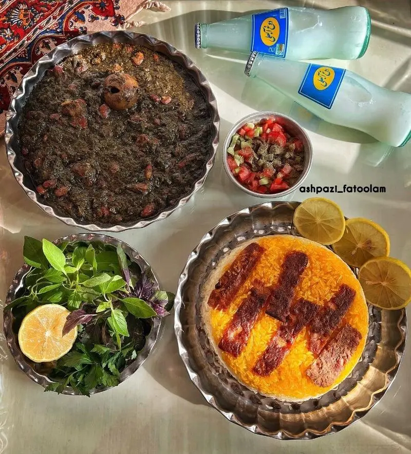عکس های تزیین قورمه سبزی و برنج مجلسی