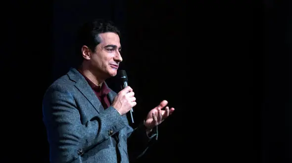 دانلود آواز باشکوه عاشق شدم من در زندگانی از همایون شجریان + متن