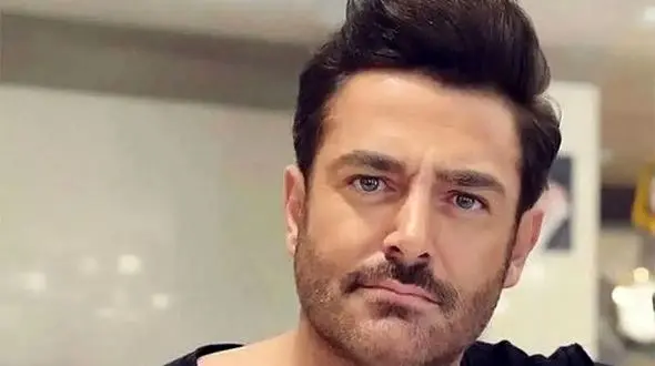 نگاه روز | تغییر چهره «تینا آخوندتبار و گلزار» در 37 و در 47 سالگی