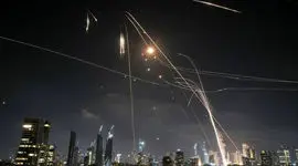 فیلم / گزارش کانال ۱۴ اسرائیل از شاهکار موشکهای ایرانی در نابود کردن ساختمان وزارت اسرائیل