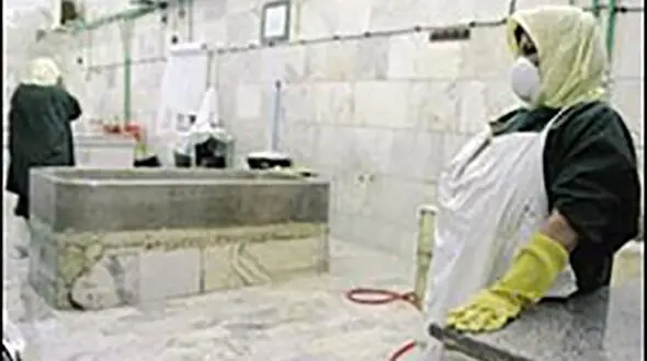 زن مرده‌شور بهشت زهرا: وقتی می‌خواستم روسری جسد یک زن جوان را ببندم، اشک ریخت / روایت یک خاطره عجیب از غسالخانه