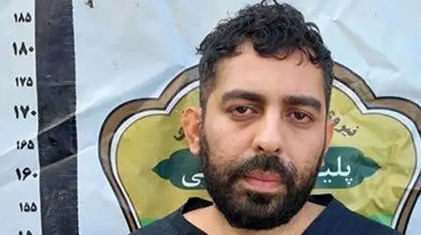 این آقای دکتر راز بی شرمانه ای داشت ! / عکسش را ببینید و شکایت کنید !