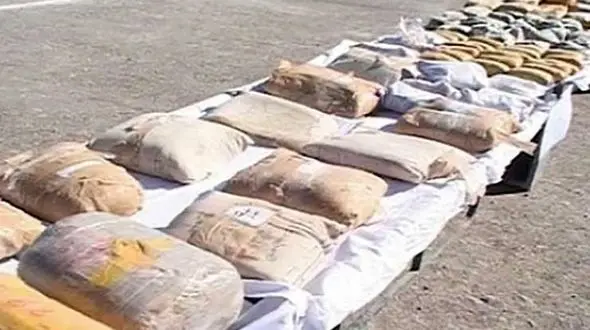 دستگیری 4 قاچاقچی کواد مخدر در یک قایق