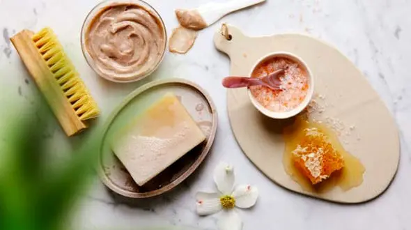 ترفندهای زیبایی برای خانم‌ها با  این مواد طبیعی 