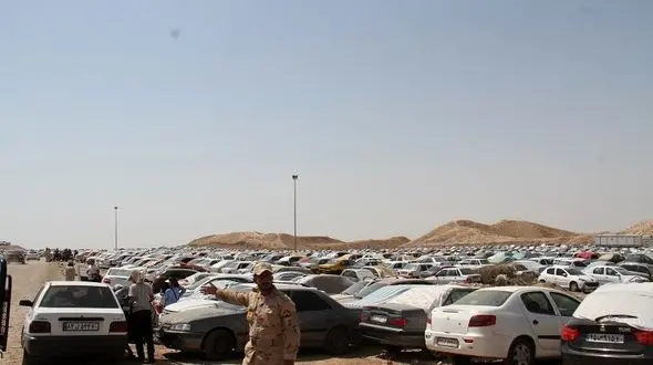 فیلم هوایی رکنا از پارکینگ های مملو از ماشین مرز خسروی/ انتقال زائران با اتوبوس