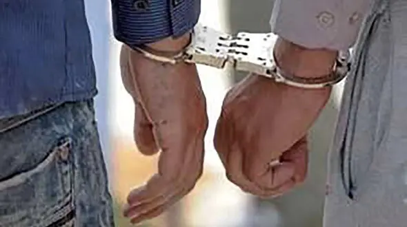 سرقت دلار از راننده پیک موتوری / پایان یکسال خوشگذرانی با دلارهای سرقتی در تهران