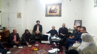 دیدار جمعی از اعضای شورای شهر و اعضای فدراسیون گلف با خانواده 2 شهید +عکس