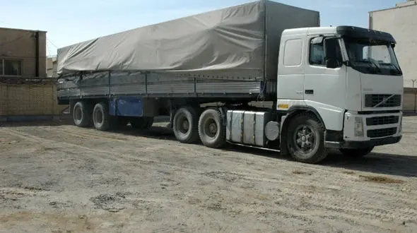 توقیف کامیون حامل مواد مخدر و بار قاچاق در نجف آباد 