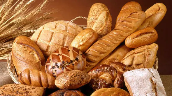فیلم / نان ساندویچی تازه و گرم برای صبحانه و شام