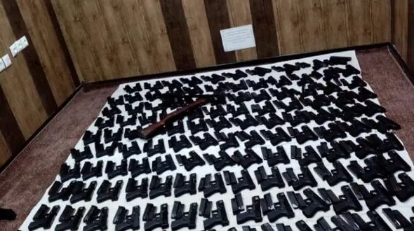 بزرگ‌ترین محموله سلاح و مهمات توسط اطلاعات فراجا کشف و ضبط شد + جزئیات 