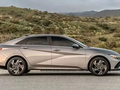 هیوندای النترا؛ انتخابی متفاوت در بازار ماشین‌ های چینی ایران