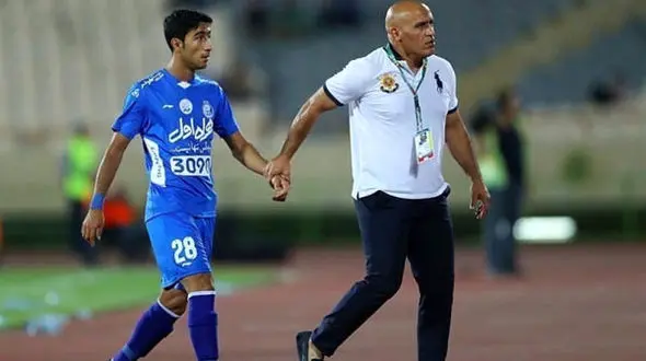 مسئول کمیته نقل‌ وانتقالات سازمان لیگ: محسن کریمی جزو سهمیه بالای 23 سال استقلال است