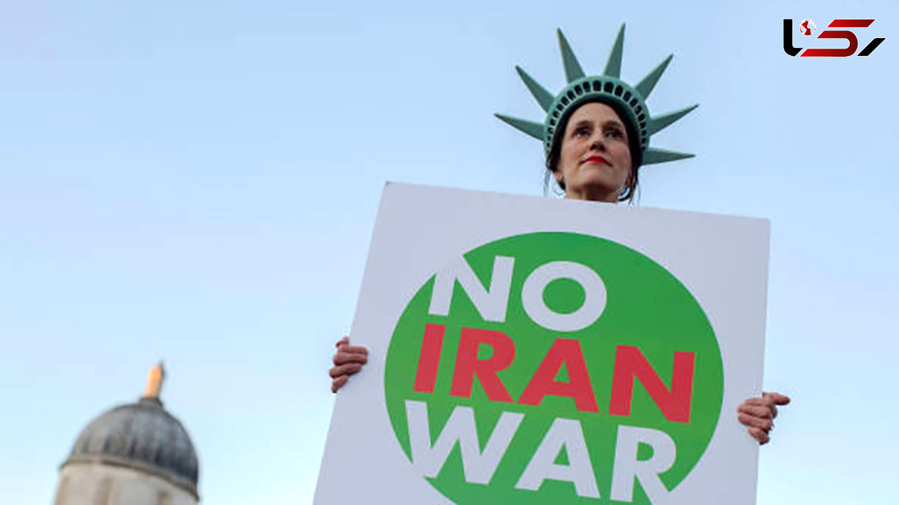 حمایت یک زن از ایران در حاشیه اجلاس ناتو+ تصاویر