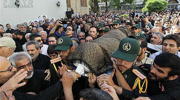 حضور هنرمندان و مدیران فرهنگی در مراسم تشییع پیکر حبیب اللّه کاسه‌ساز