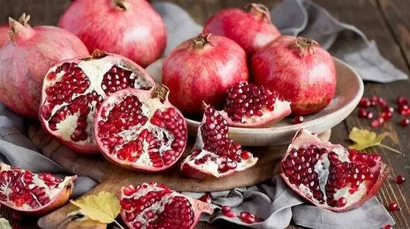 به جای چای سبز این میوه بهشتی را بخورید