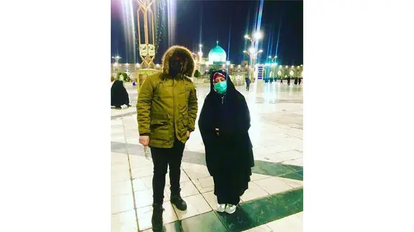 تغییر چهره آقا و خانم بازیگر در حرم امام رضا (ع)
