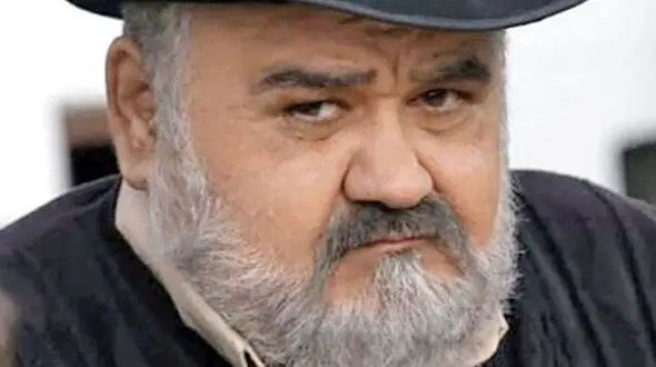 فیلم / مات و مبهوت ماندن علی ضیا از غوغای آوازخوانی  اکبر عبدی / چه صدای بهشتی ای رو کرد .... ترکی میخونه گاداوی من آلیم گل گل ...