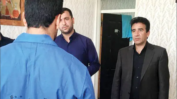 دعوت پیامکی از عروس و داماد برای میهمانی شوم + تصاویر