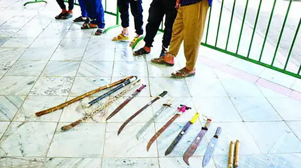 اسکورت مسلحانه یک شرور بعد از آزادی / تیم رقیب قصد ترور او را داشت