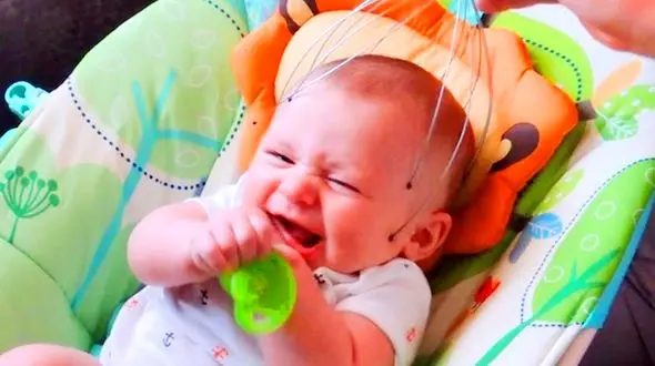فیلم/ خنده دار ترین واکنش نوزادان به ماساژ دادن آنها 