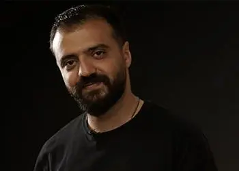 فیلم / ابوطالب با آهنگ هایده جواب بی ادبی میثاقی را داد / بمیره اون که می خواد مارو گریون ببینه