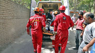 9 عکس از عملیات نفسگیر آتش نشانان برای نجات مرد جوان از عمق چاه در مشهد