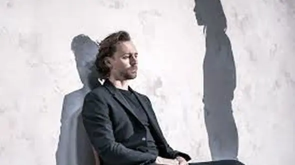 مچ زنم را در شرایط بد گرفتم / میترا از پسر غریبه خواست تا مرا از خانه بیرون کند !