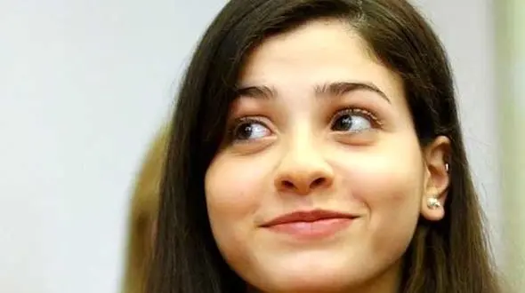 حادثه ای که شجاعت دختر 18 ساله سوری را به رخ دنیا آورد + عکس