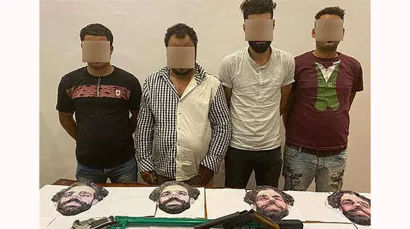 زورگیری های خشن  4  مرد با ماسک محمد صلاح + عکس