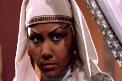 عکس / چهره «ندیمه بانو تی» 20 سال بعد سریال یوسف پیامبر / زیبایی اش خارج از سریال ...