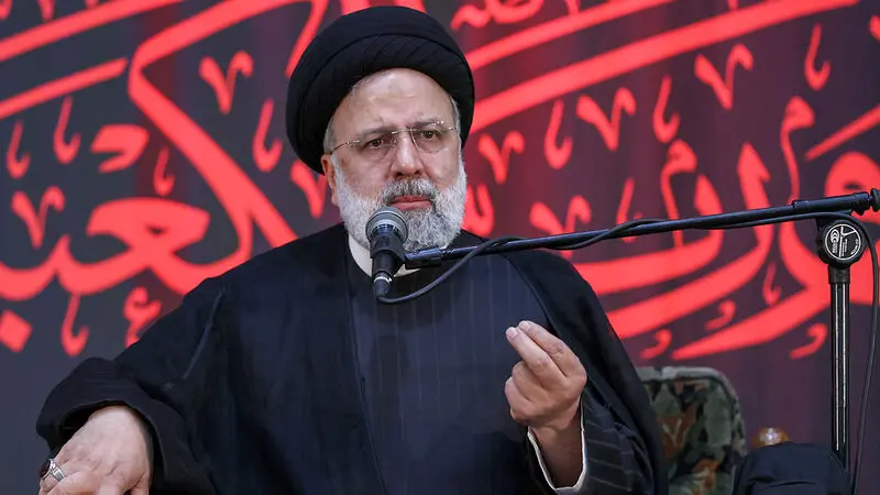 آیت الله سید ابراهیم رئیسی بامداد دوشنبه، در مراسم احیای شب بیست و یکم ماه مبارک رمضان و در شب شهادت مولای متقیان حضرت امیرالمومنین علی (ع)، در اجتماع زائران حرم مطهر امام خمینی (ره)