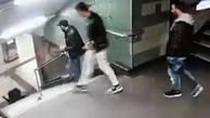 حادثه ناگوار برای یک دختر جوان در پله های مترو+فیلم و عکس