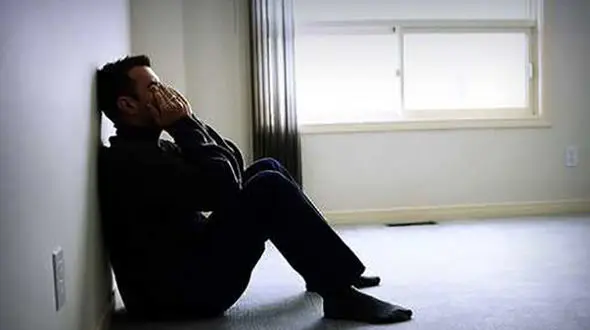 وقتی پیام های تلفن زنم خائنم را دیدم خشکم زد! / ترانه با پسری که 10 سال کوچکتر از خودش بود ارتباط داشت!