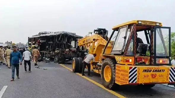 47 کشته و ز خمی در تصادف اتوبوس با یک خودرو در شمال هند