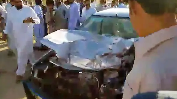 پایان رالی وحشت خیابانی با مرگ فلافل فروش / این حادثه در بلوار پرستار زاهدان رخ داد + فیلم و عکس