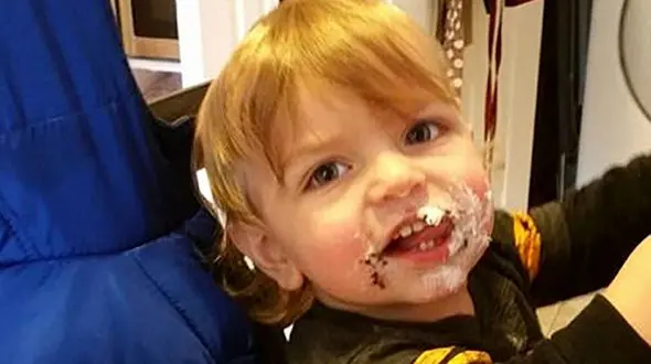 خفه کردن اشتباهی پسر بچه 2 ساله قبل از جشن تولد+عکس