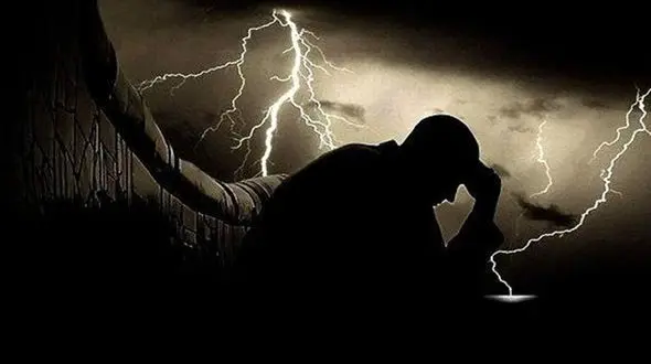 راز پیامک های شرم آور پسر کارگر زن برای مرد کارخانه دار