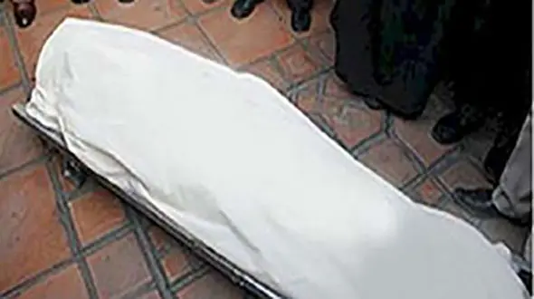 این دختر را می شناسید / جسد او در کنار جاده رها شده بود!