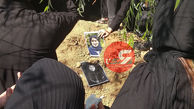خاکسپاری مهشاد کریمی و ریحانه یاسینی / اشک و آه در بهشت زهرا (س) + فیلم و عکس