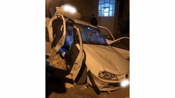 پشت پرده فیلم تصادف عجیب پژو با عزاداران شب تاسوعا / ماشین را با سنگ پوکاندند