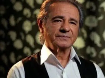 دانلود آهنگ عارف  / ترانه ماندگار لج کرده دل من