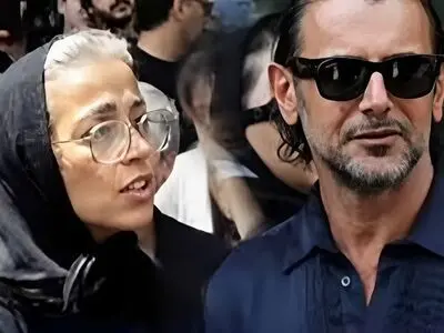فیلم/ طلب حلالیت خانواده زنده‌یاد «اکبر عبدی» از امین حیایی در مراسم خاکسپاری سلطان کمدی ایران