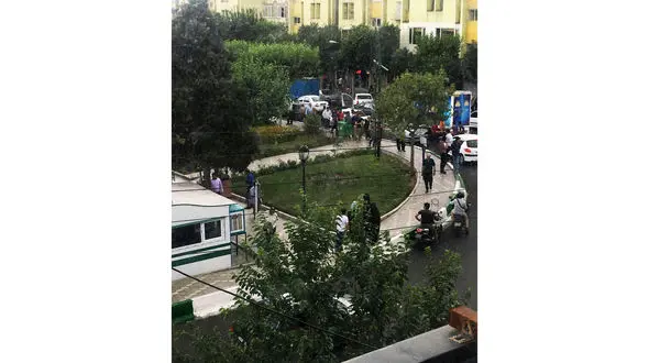 فوری/  سرقت مسلحانه  از طلافروشی در خیابان دولت آباد / 2 مامور و 4 سارق در درگیری مسلحانه مصدوم شدند +عکس