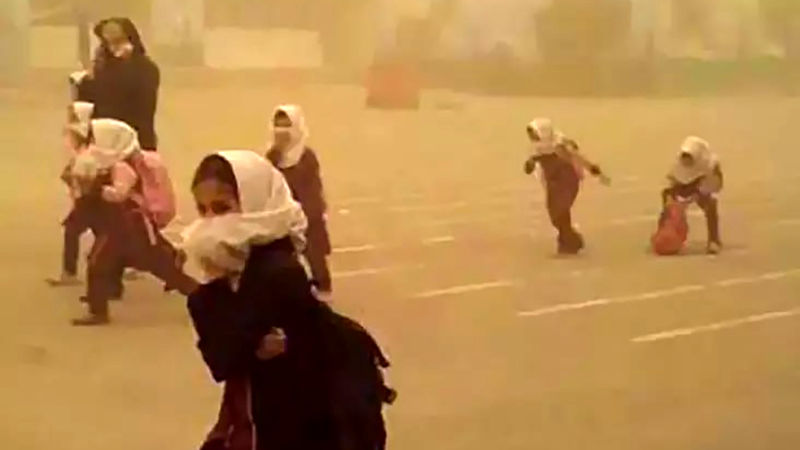 مدارس کشور روزهای زیادی به علت آلودگی هوا تعطیل بودند