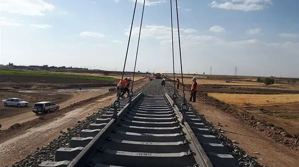 ایران در مسیر تبدیل‌ شدن به پل ریلی آسیای مرکزی به آب‌ های جنوب / تأکید بر تکمیل رشت–آستارا