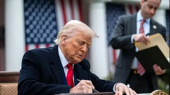 کنگره یا کاخ سفید: چه کسی تجارت آمریکا را واقعاً کنترل می‌کند؟