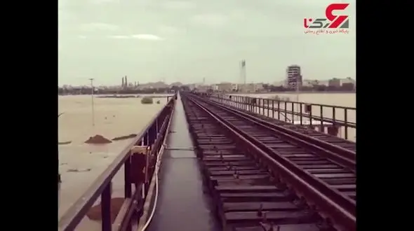 ایجاد شکاف ۳۰ متری در جاده ساحلی اهواز