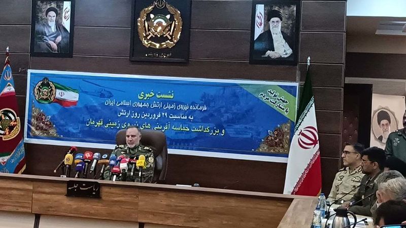 امیر سرتیپ کیومرث حیدری امروز ( سه شنبه) در نشست خبری به مناسبت ۲۹ فروردین روز ارتش و نیروی زمینی